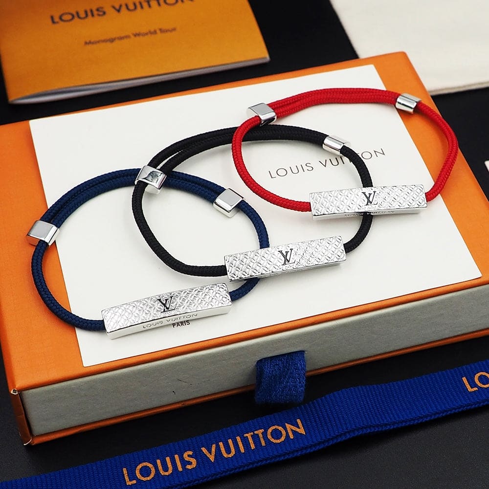 18K Louis Vuitton Champs Elys¡§|es Red Bracelet