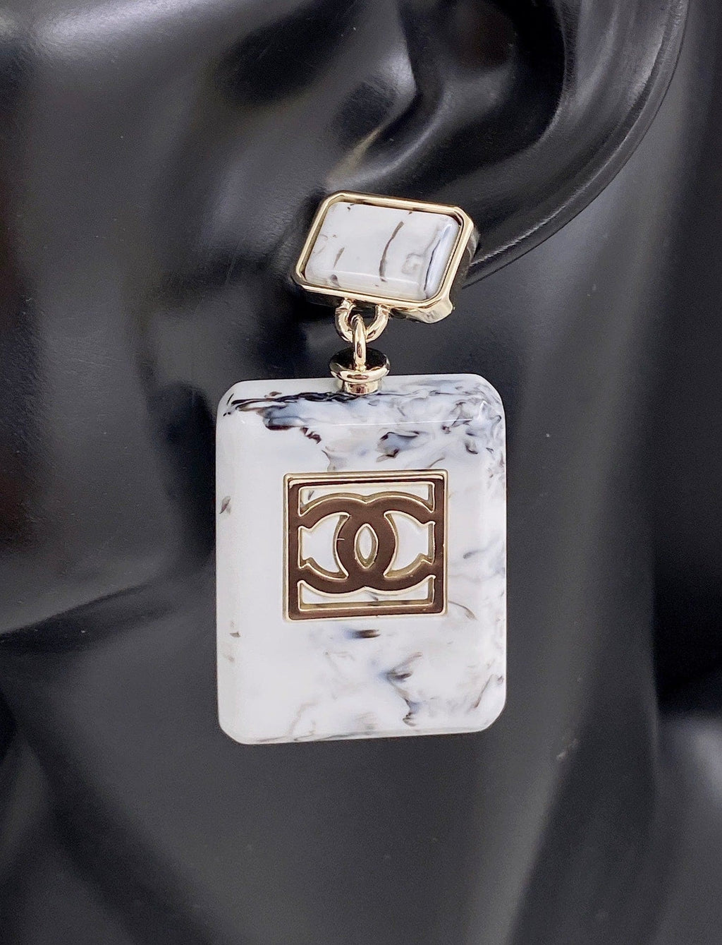18K  Chanel Eternal No??5 Earrings
