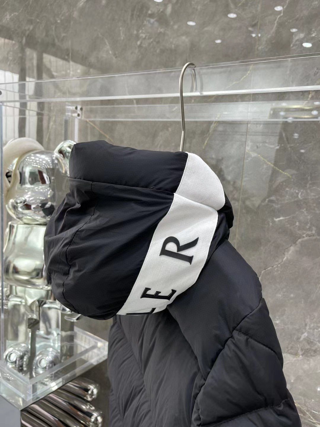 Moncler Hood-Print Hooded Puffer Coat