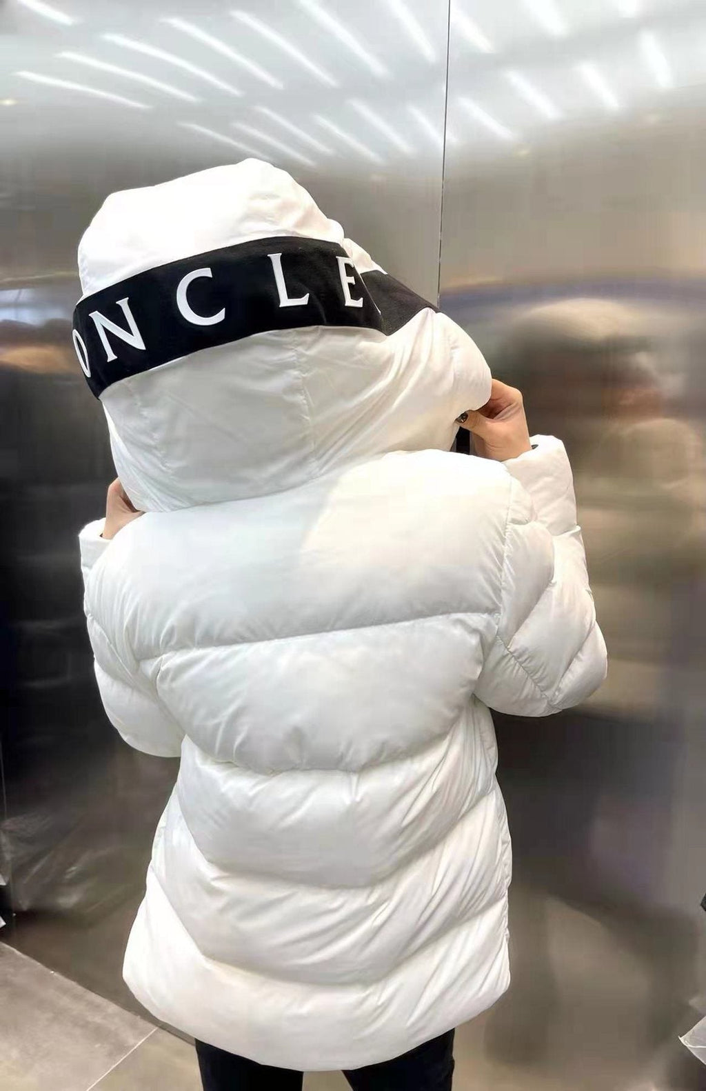 Moncler Hood-Print Hooded Puffer Coat