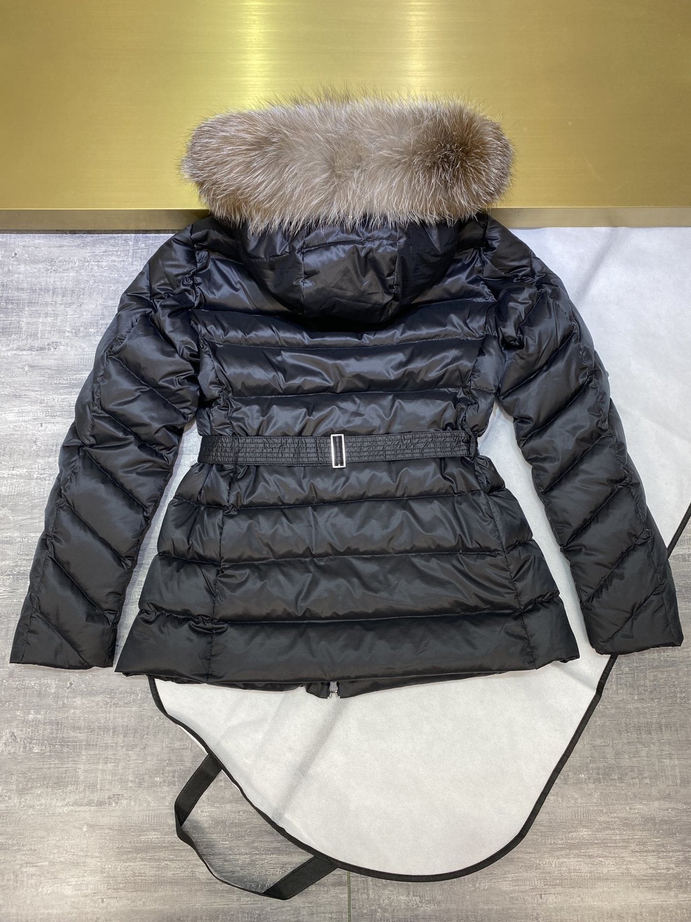 Moncler Fur-Trim Hood Belted Short Down Coat