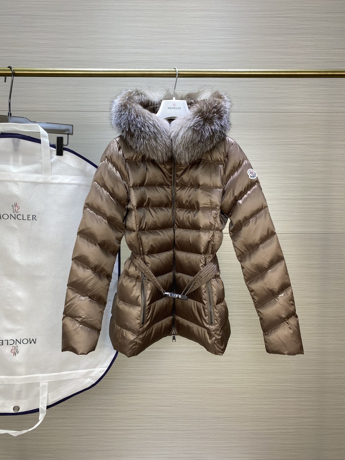 Moncler Fur-Trim Hood Belted Short Down Coat