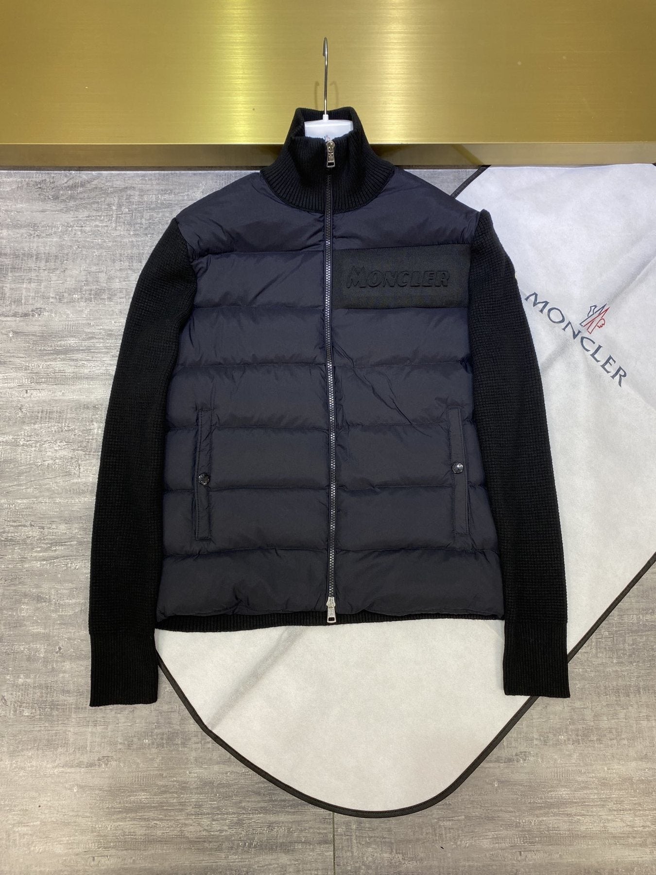 Moncler Knit-Sleeve Quilted Down Jacket