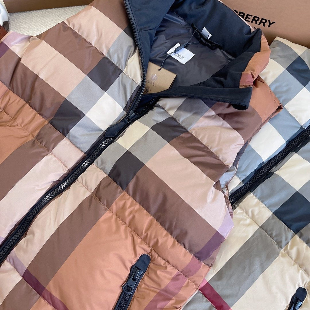 Burberry Check Drawstring Waist Down Vest