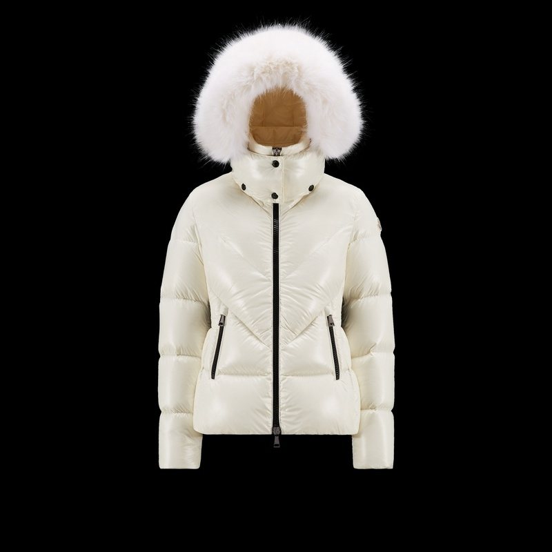 Moncler Celac Fur-Trim Hood Short Down Jacket
