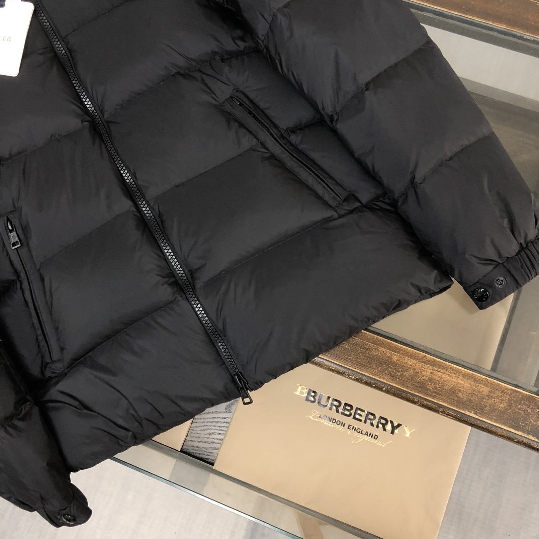 Moncler Black Detachable Hood Quilted Short Down Coat