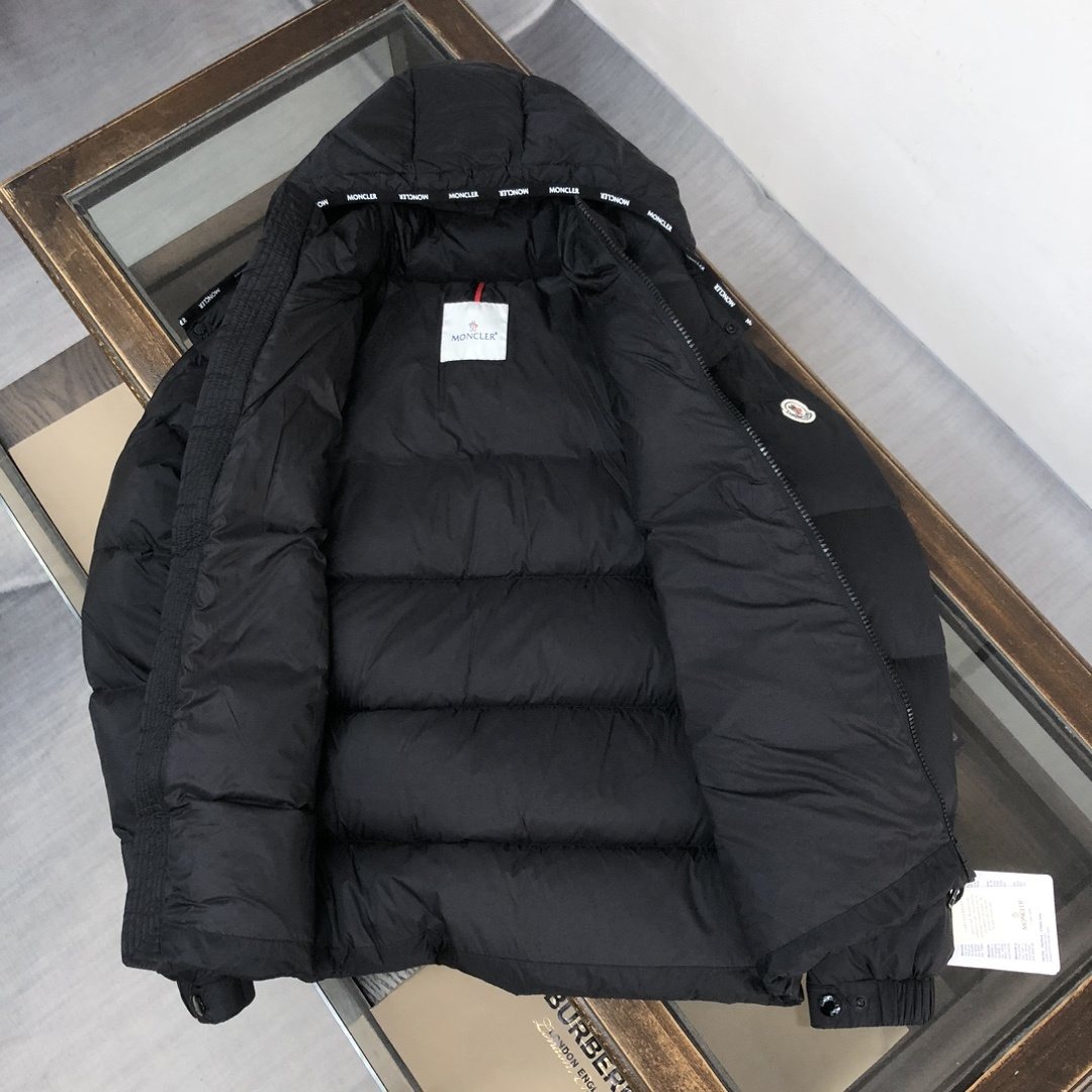 Moncler Black Detachable Hood Quilted Short Down Coat
