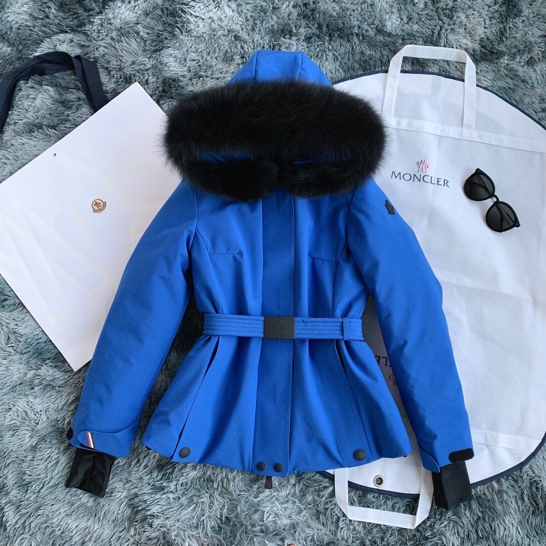 Moncler Women's Fur-Trim Hood Belted Puffer Coat