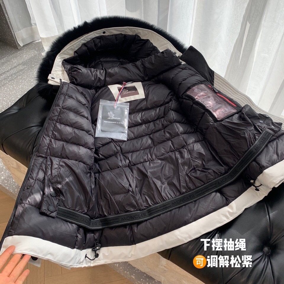 Moncler Women's Fur-Trim Hood Belted Puffer Coat