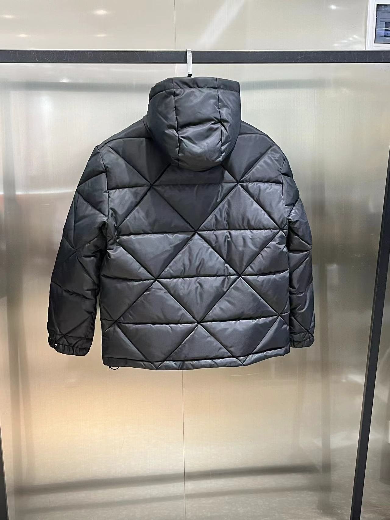 Prada Men's Black Diamond-Quilted Hooded Puffer Jacket