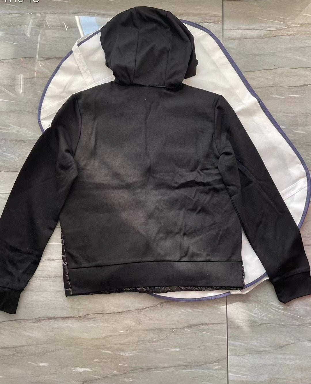 Moncler Hooded Knit-Sleeve Puffer Jacket