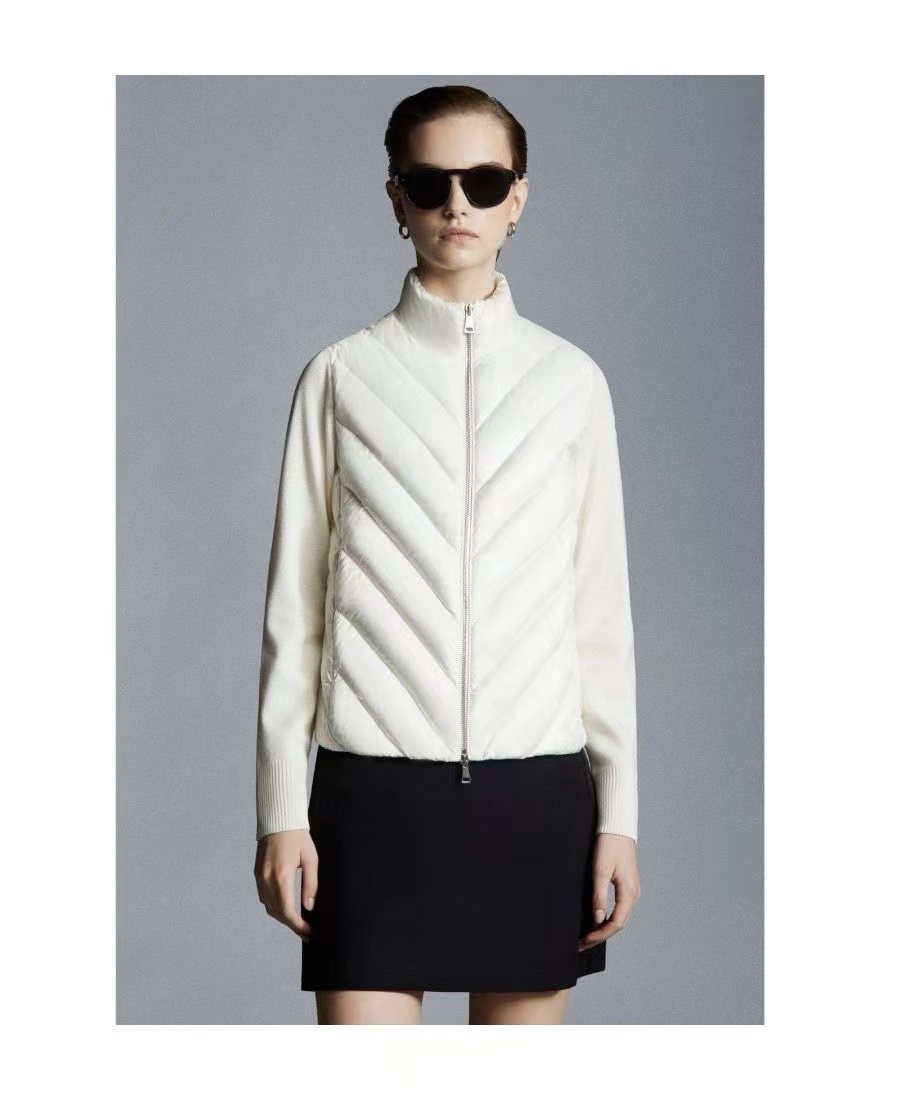 Moncler Knit-Sleeve Chevron Quilted Down Jacket