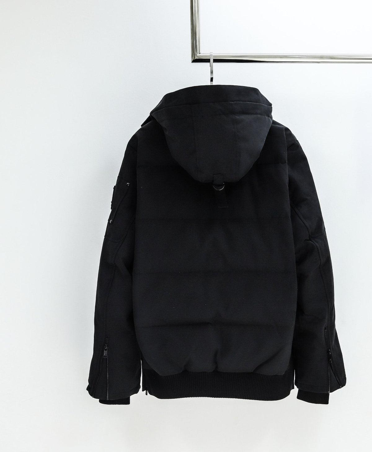Moose Knuckles Contrast Panel Hooded Puffer Jacket