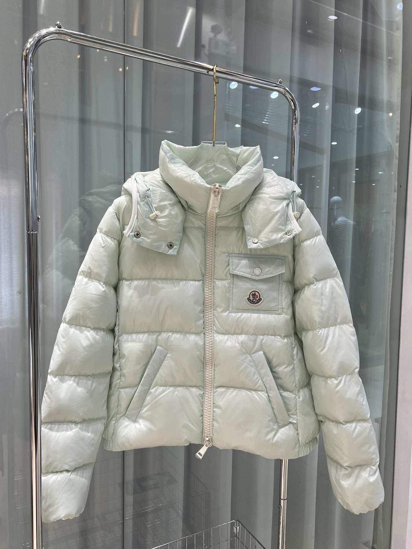 Moncler Hooded Front-Pocket Puffer Coat