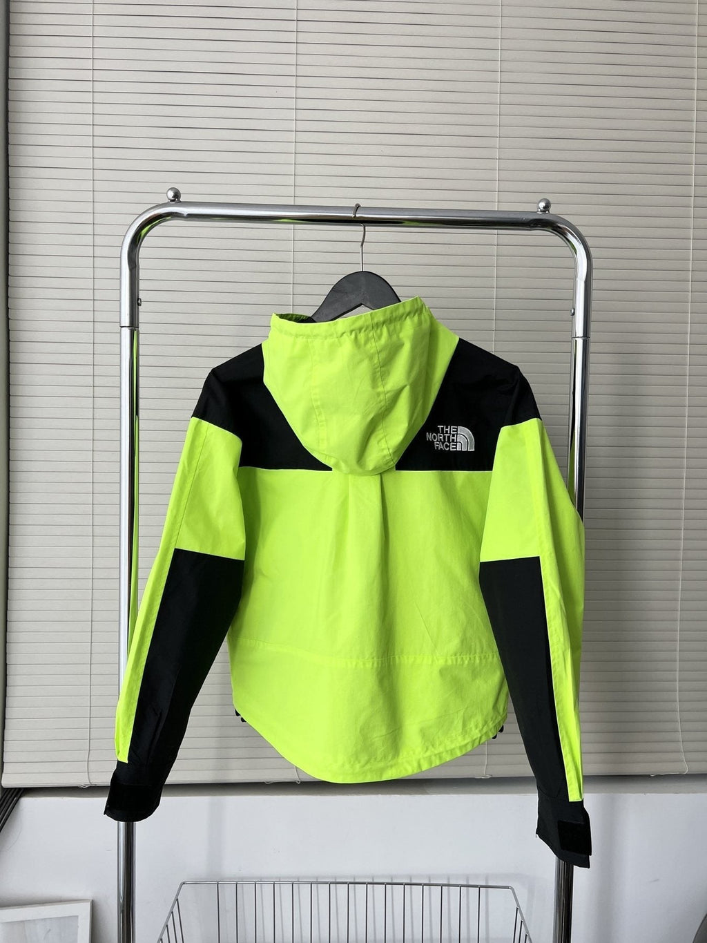The North Face Women¡¯s Short Hooded Jacket