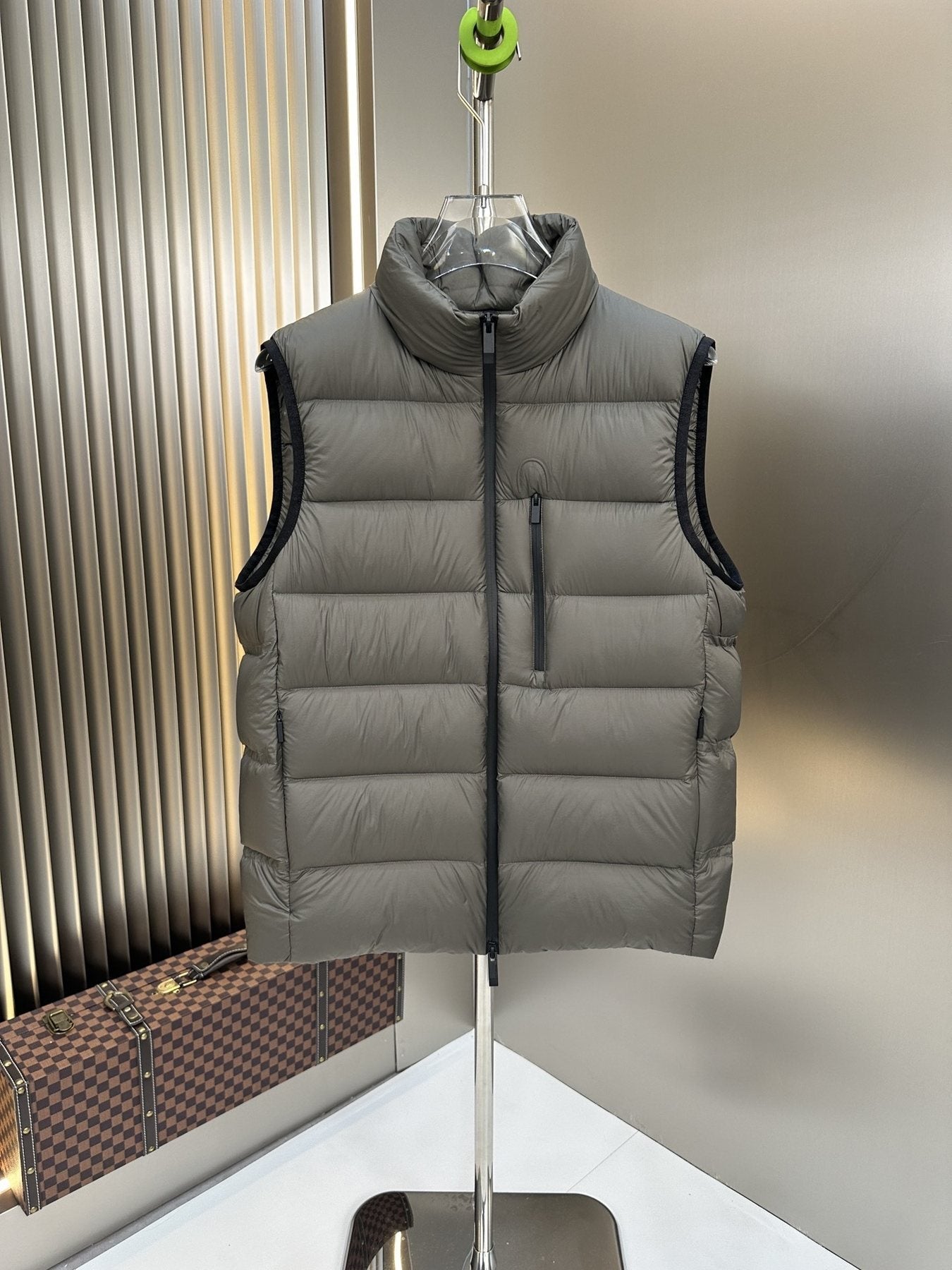 Moncler Quilted Zip-Front Puffer Vest
