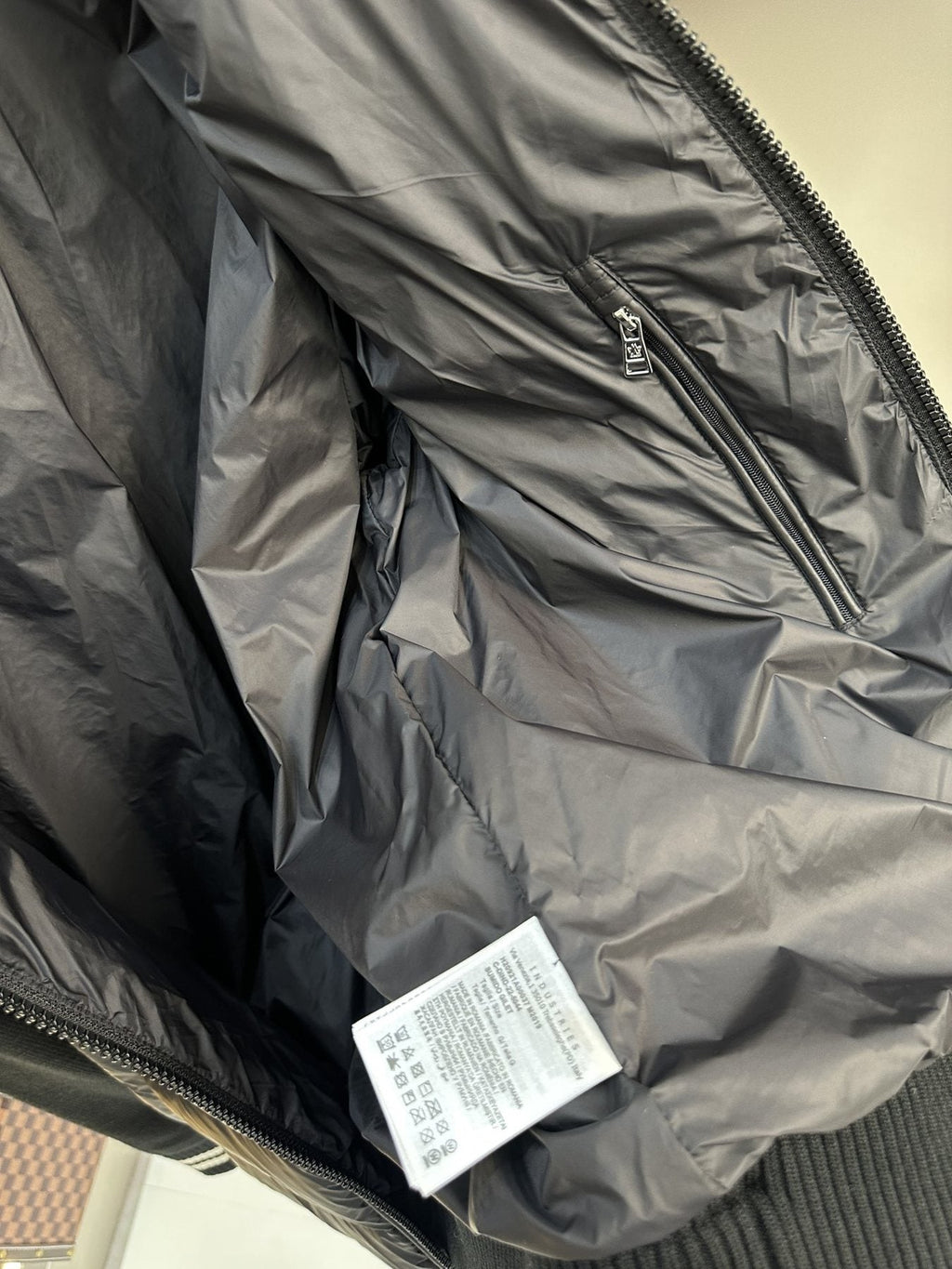 Moncler Sweater Sleeve Down Jacket