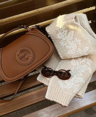 Gucci GG Emblem Mini Tote Bag ¨C 855491