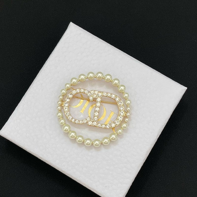 18K Dior Pearls Brooch Yellow Gold-Colour Hardware