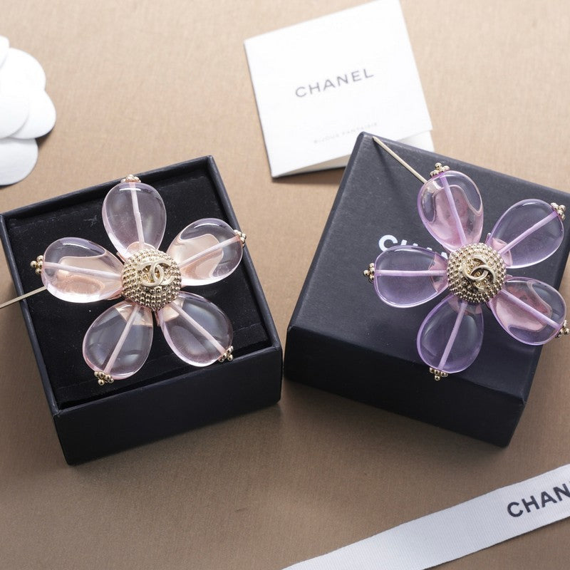 18K Chanel Pink & Purple Brooch Yellow Gold-Colour Hardware
