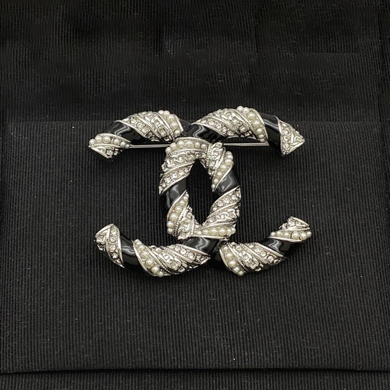 18K Chanel Black & White Gold Diamond Brooch White Gold Hardware