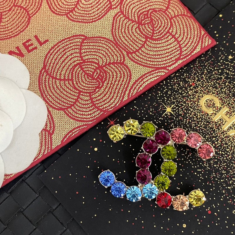 18K Chanel Color Crystal Brooch Yellow Gold-Colour Hardware