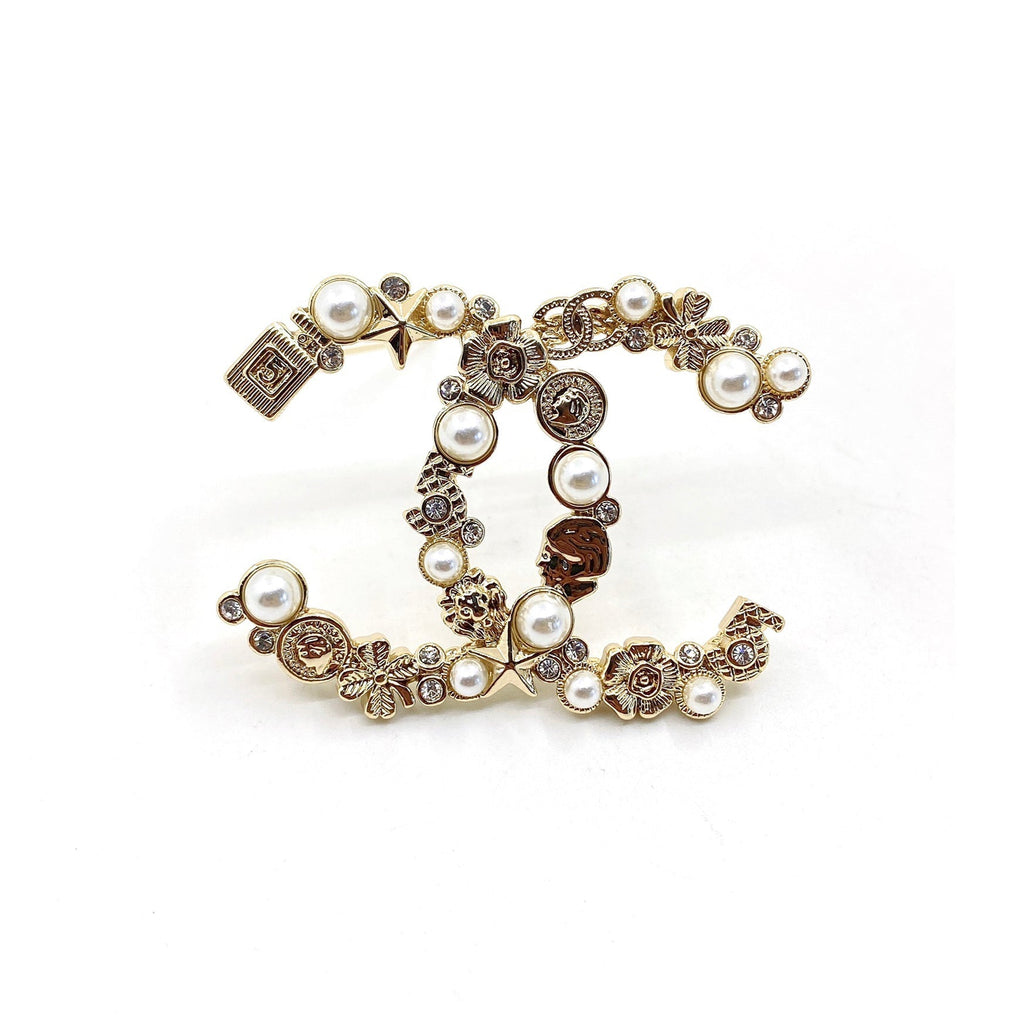 18K Chanel Pearls Brooch Yellow Gold-Colour Hardware