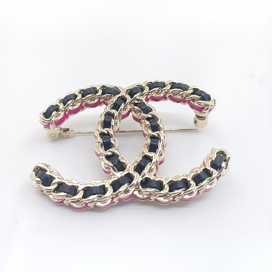 18K Chanel Leather Pink Brooch Yellow Gold-Colour Hardware