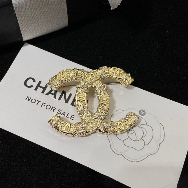 18K Chanel Diamond Gold Brooch White Gold-Colour Hardware