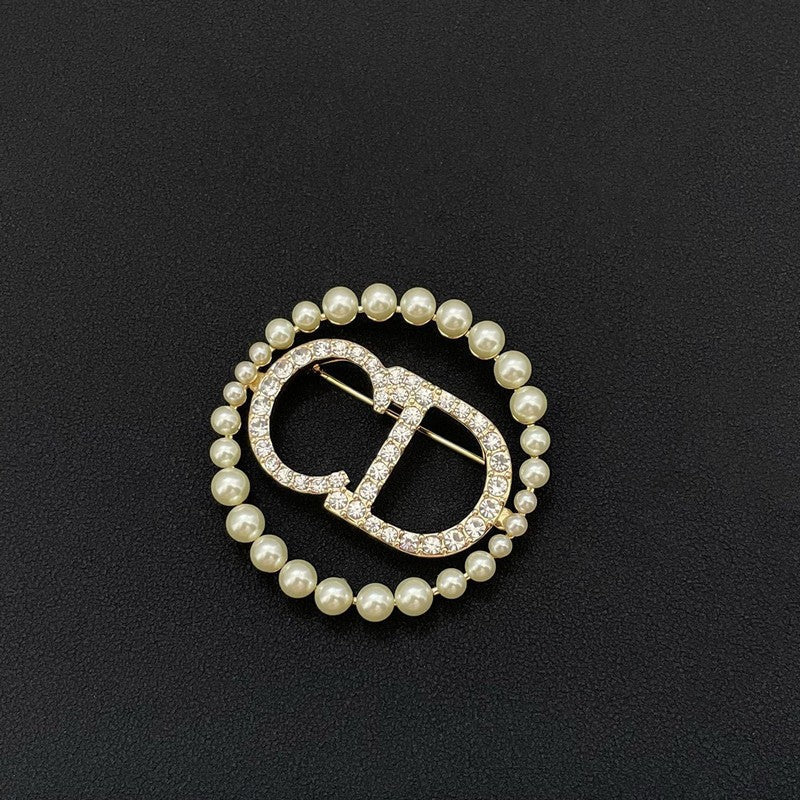 18K Dior Pearls Brooch Yellow Gold-Colour Hardware