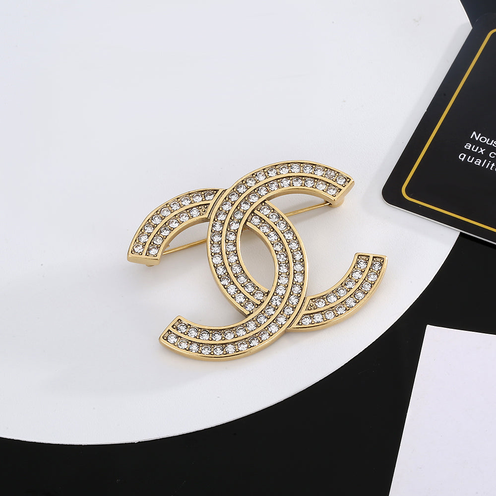 18K Chanel Diamond Brooch Yellow Gold-Colour Hardware