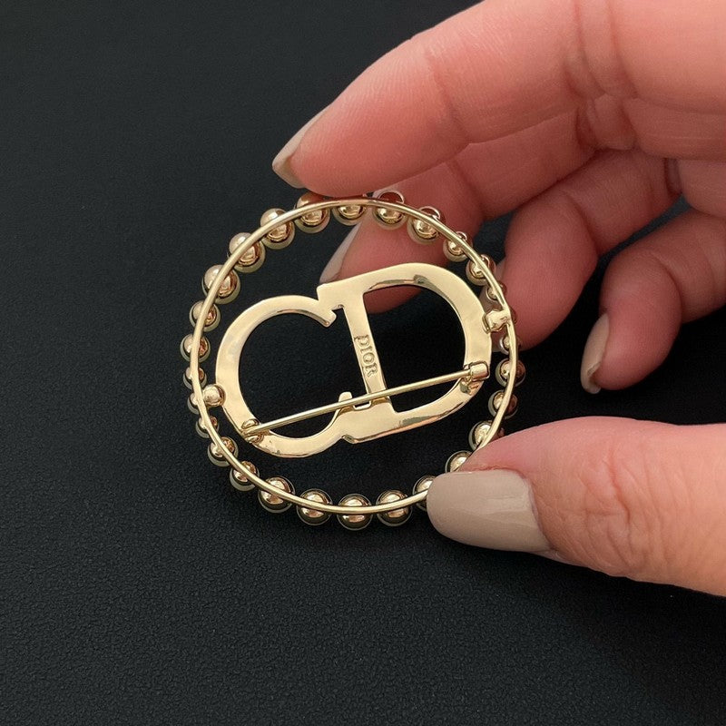 18K Dior Pearls Brooch Yellow Gold-Colour Hardware