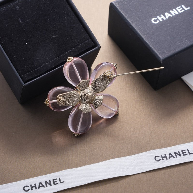18K Chanel Pink & Purple Brooch Yellow Gold-Colour Hardware