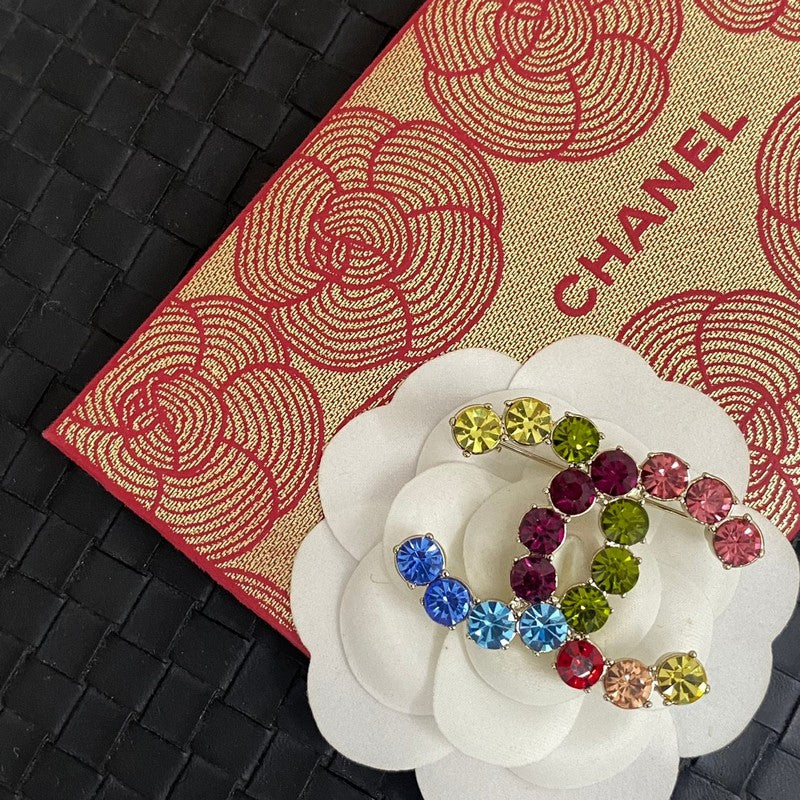 18K Chanel Color Crystal Brooch Yellow Gold-Colour Hardware