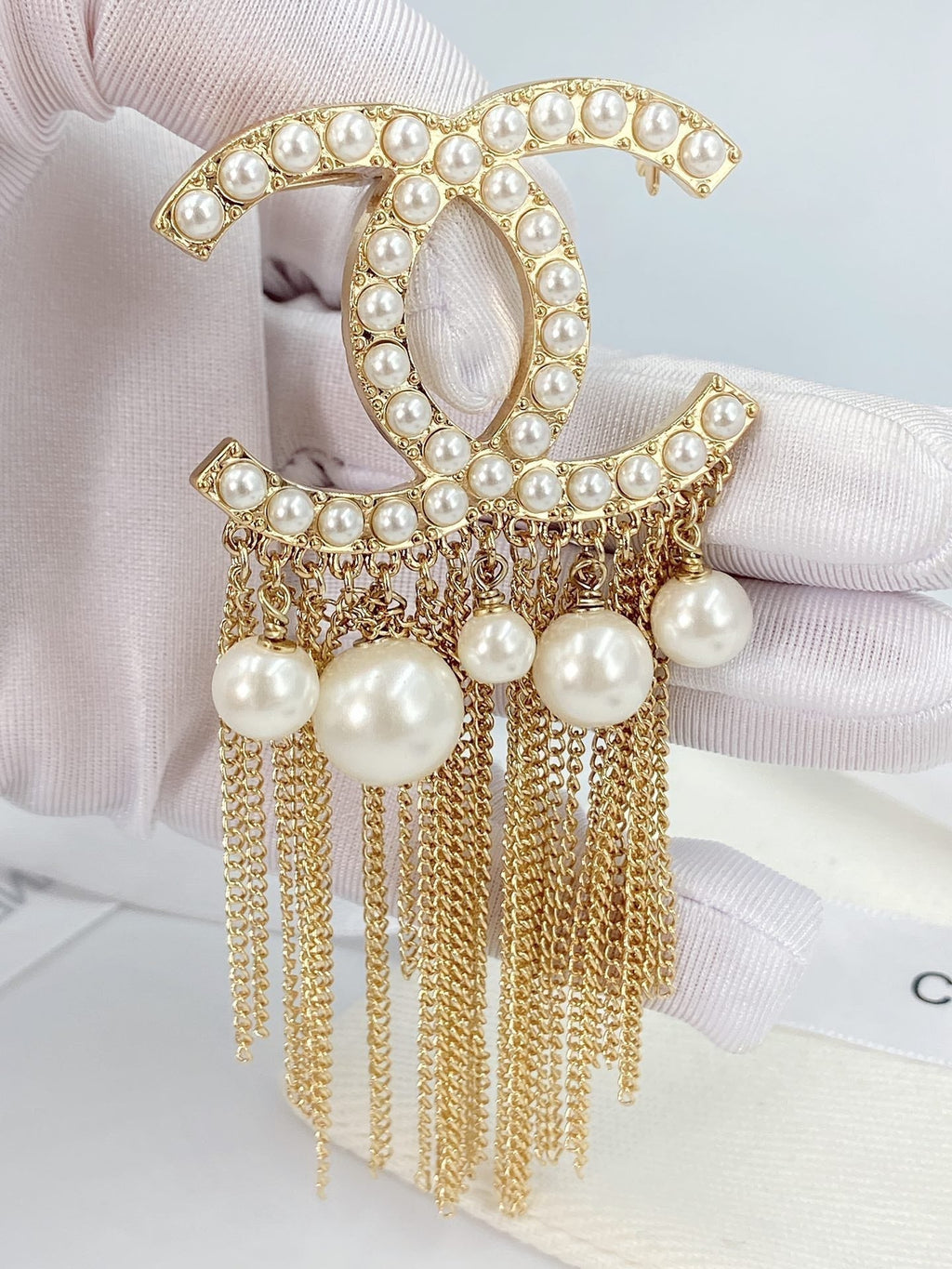 18K Chanel Pearl Tassel Brooch Yellow Gold-Colour Hardware