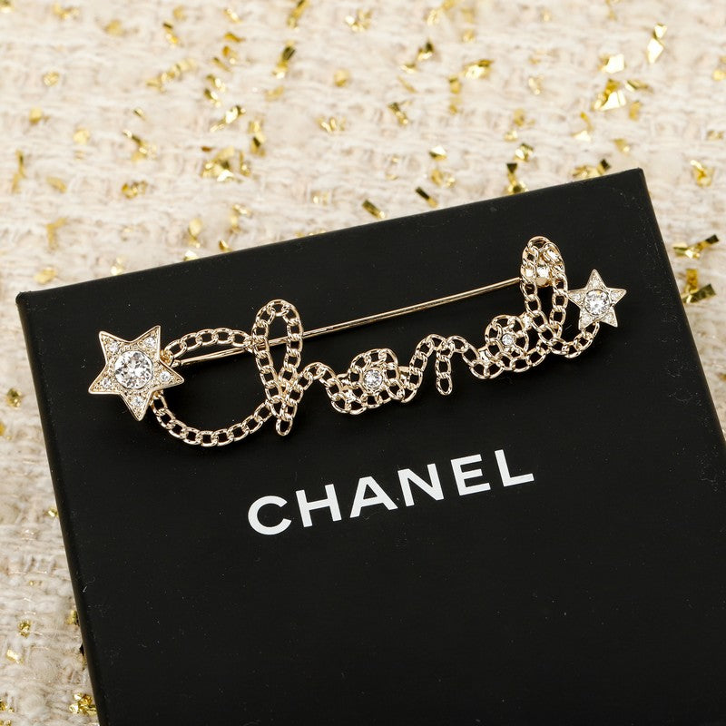 18K Chanel Leather Gold Brooch Yellow Gold-Colour Hardware 9.5 cm