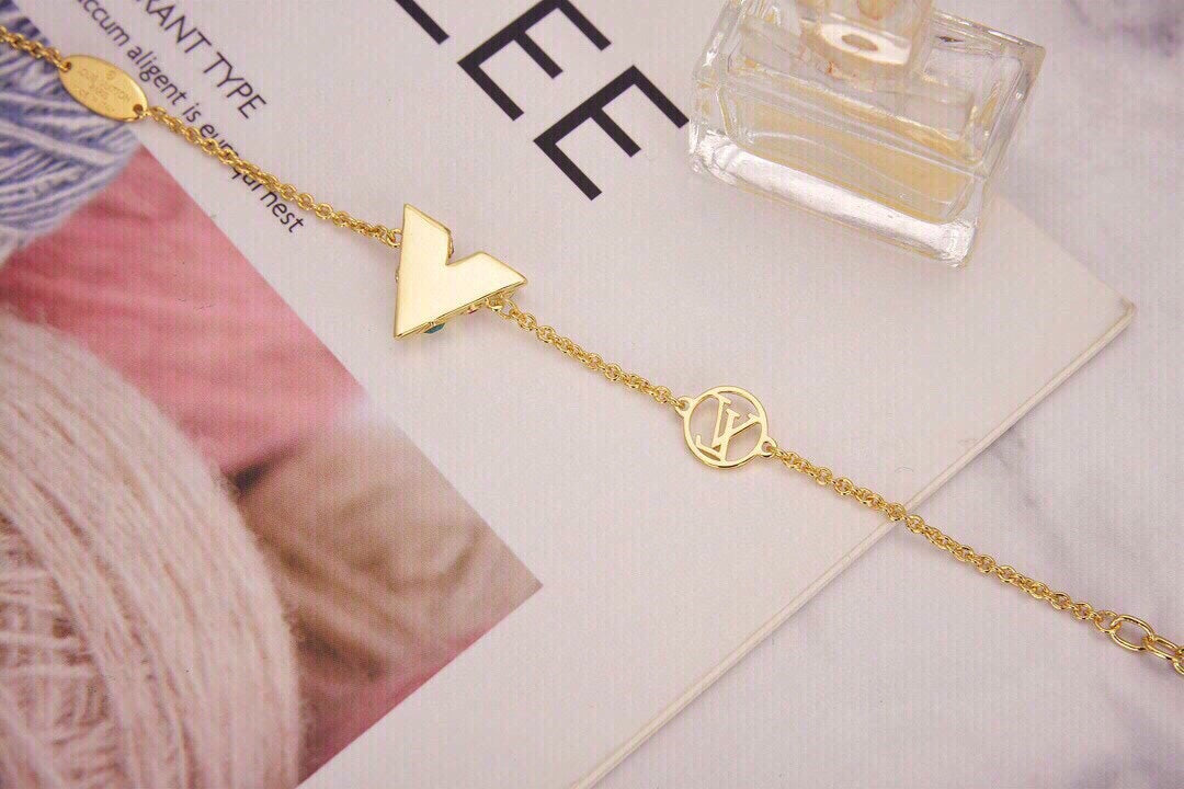 18K Louis Vuitton Essential V Plan¡§¡§te Bracelet