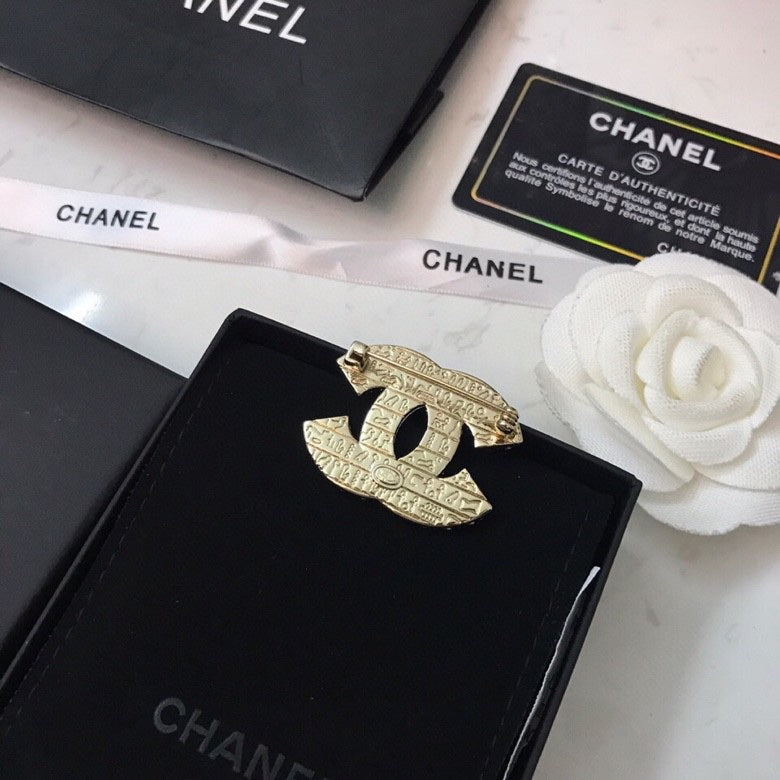 18K Chanel Diamonds Brooch White Gold-Colour Hardware