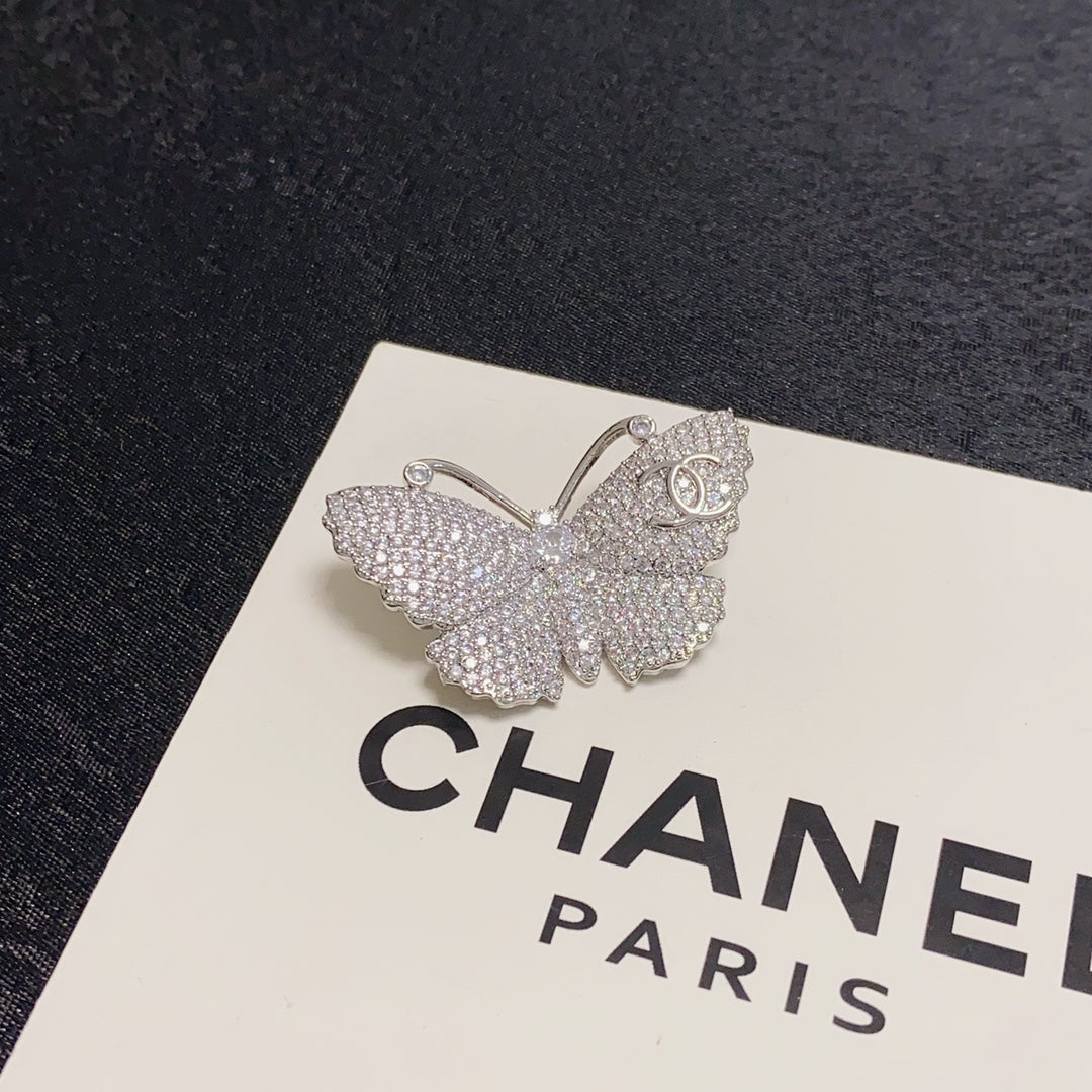 18K Chanel Butterfly Diamonds Brooch White Gold-Colour Hardware