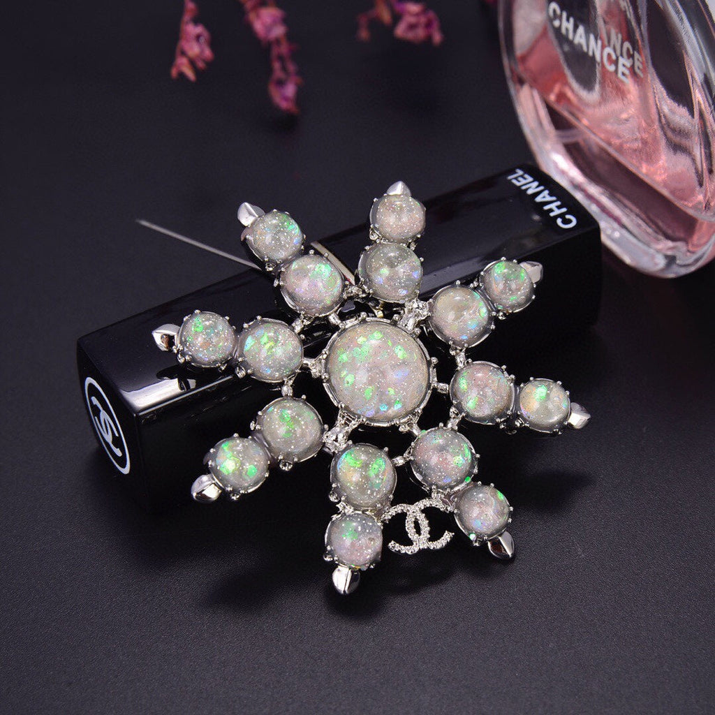 18K Chanel Flower Crystals Brooch Yellow Gold-Colour Hardware
