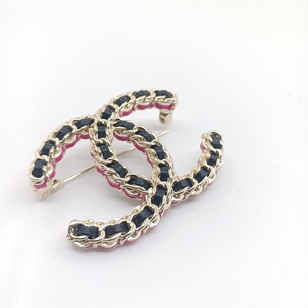 18K Chanel Leather Pink Brooch Yellow Gold-Colour Hardware