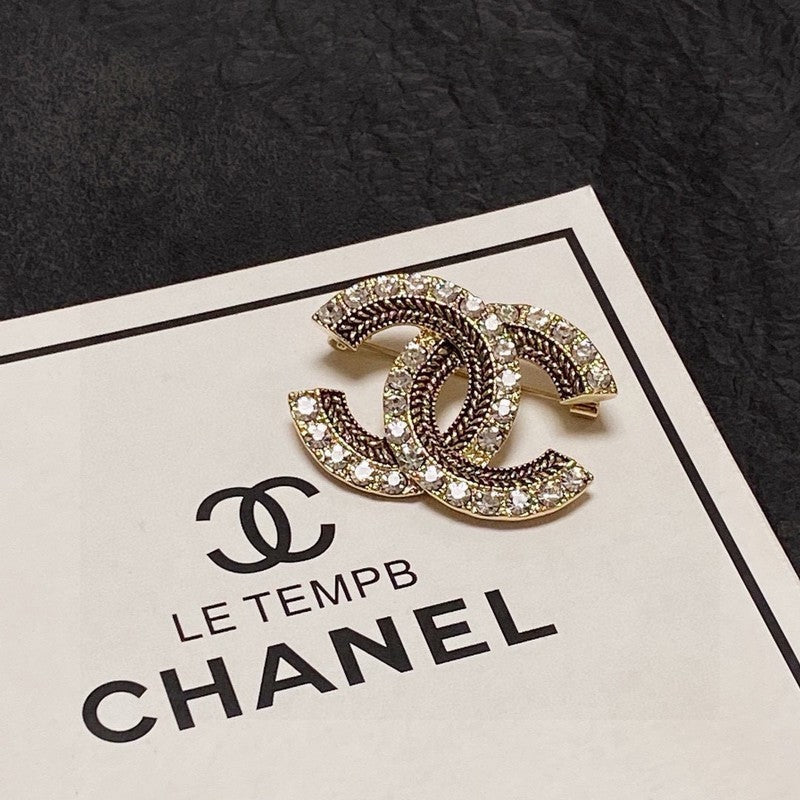 18K Chanel Diamond Gold Brooch Yellow Gold-Colour Hardware