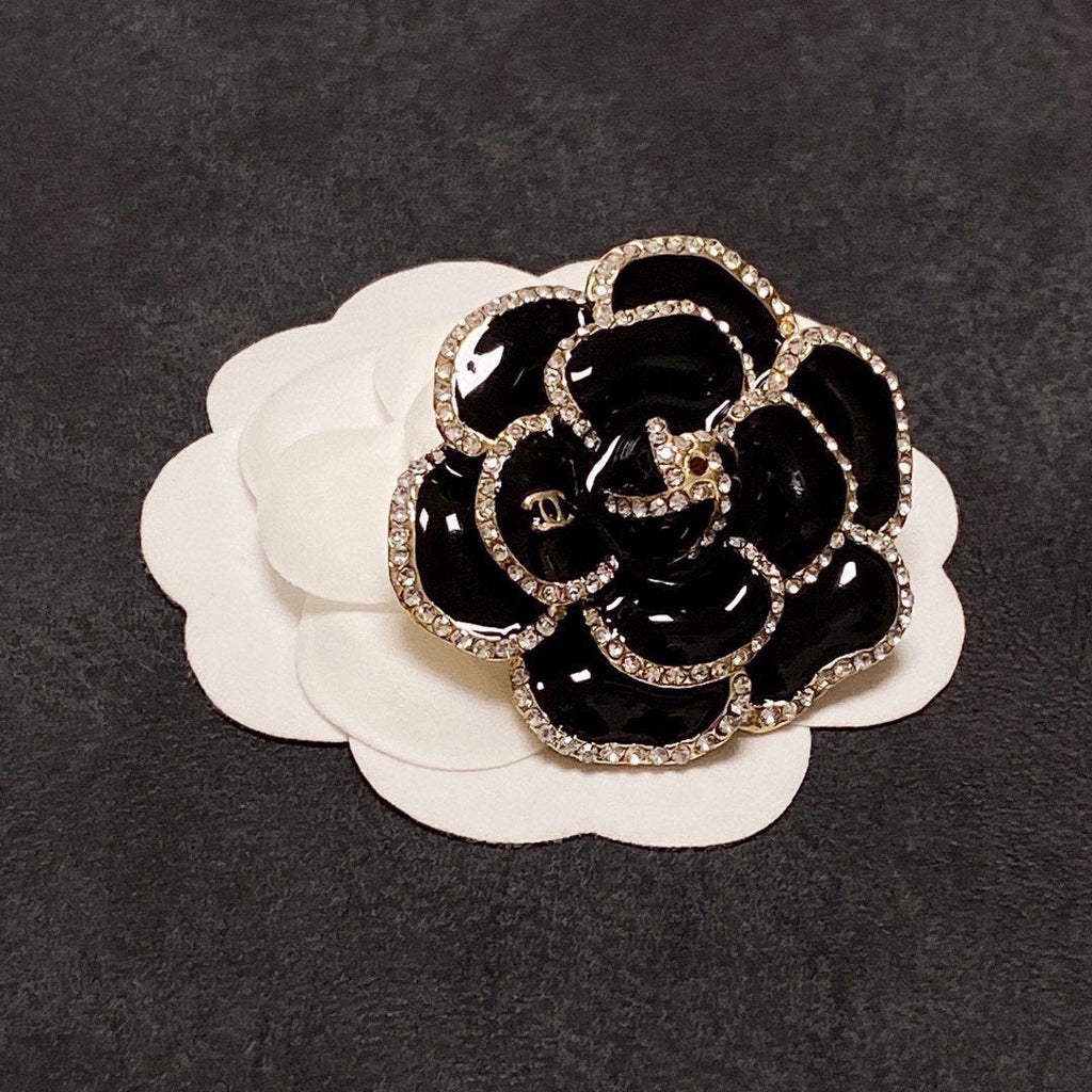 18K Chanel Black Flower Brooch Yellow Gold-Colour Hardware
