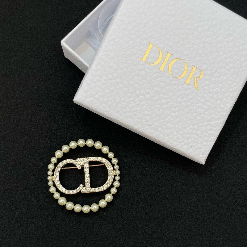 18K Dior Pearls Brooch Yellow Gold-Colour Hardware