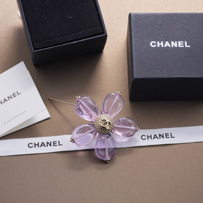 18K Chanel Pink & Purple Brooch Yellow Gold-Colour Hardware