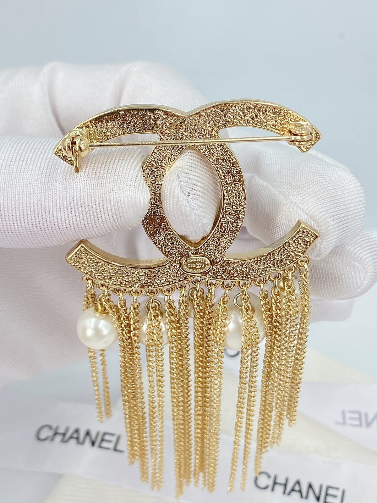 18K Chanel Pearl Tassel Brooch Yellow Gold-Colour Hardware