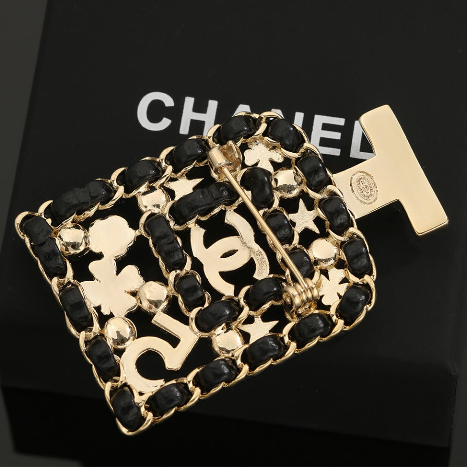 18K Chanel Bottle Strass Brooch Yellow Gold-Colour Hardware