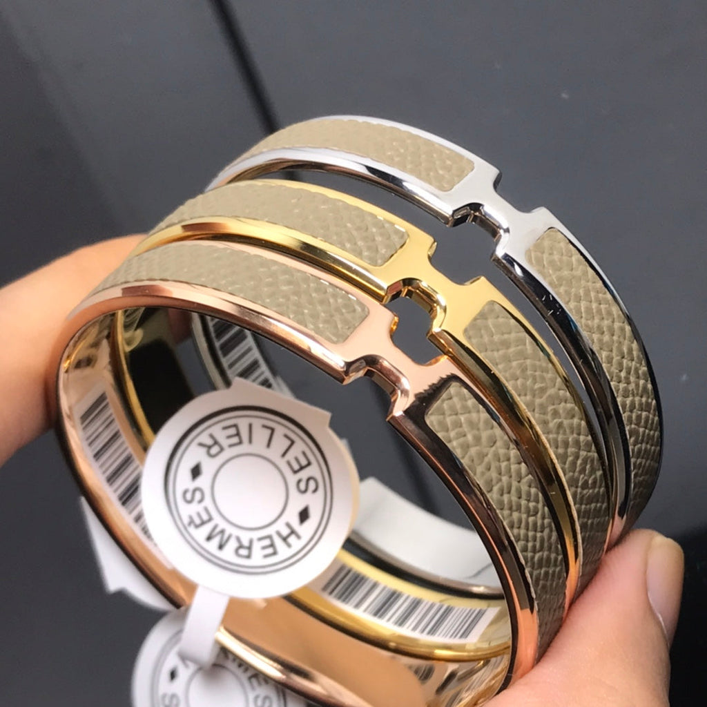 18K Olympe ¡§|toupe Hermes Bracelet