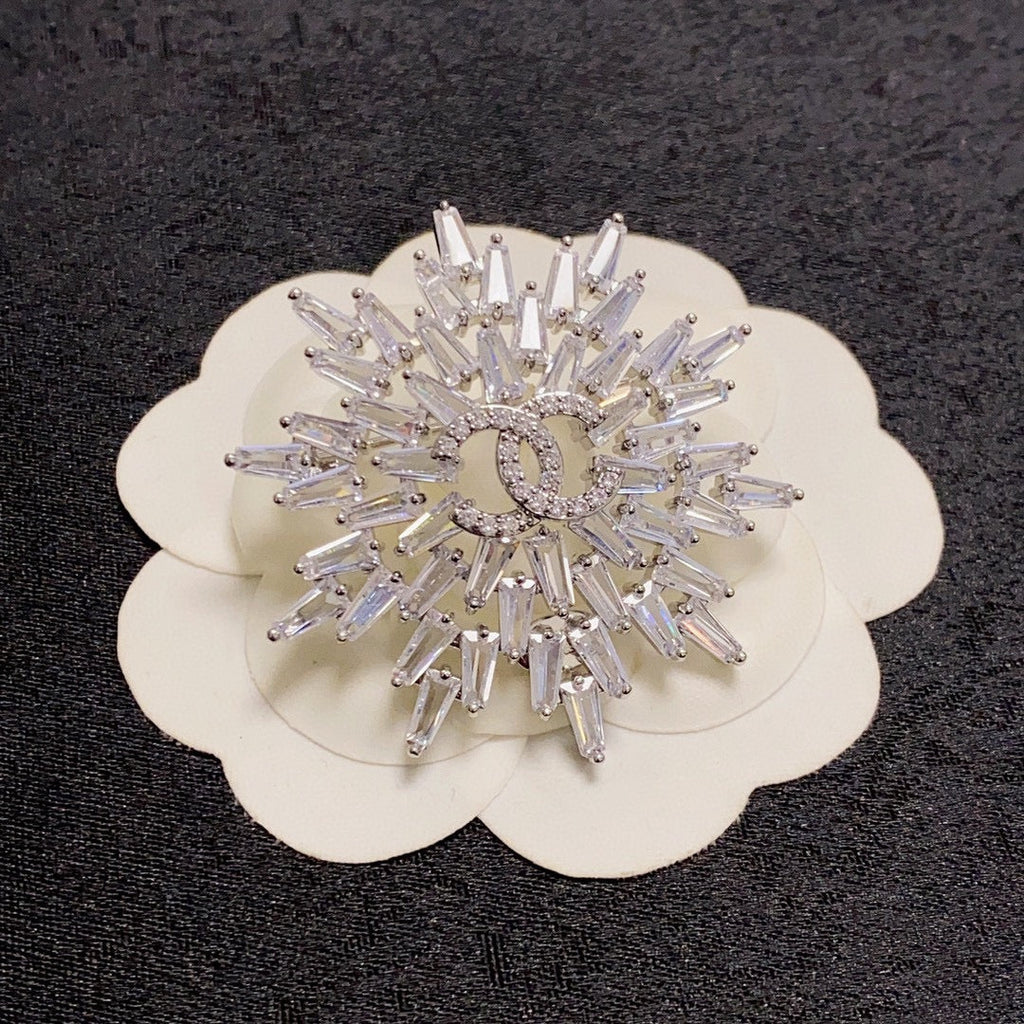 18K Chanel Snow Flower Brooch White Gold-Colour Hardware Crystals