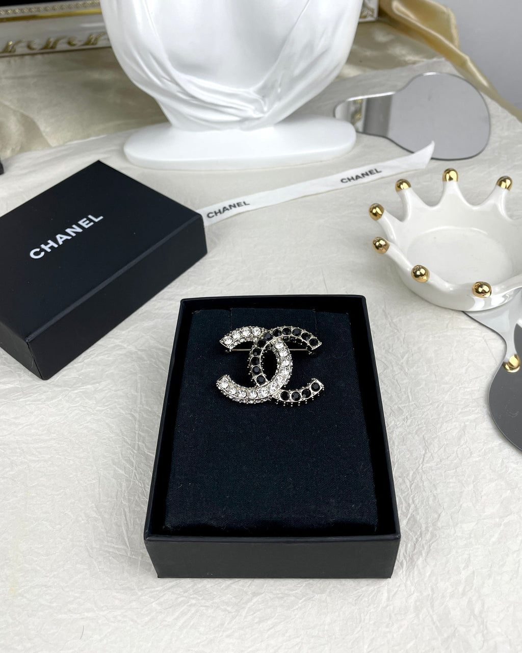 18K Chanel Black & White Crystals Brooch Yellow Gold Hardware